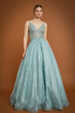 Vestido celeste de pedrería corte A