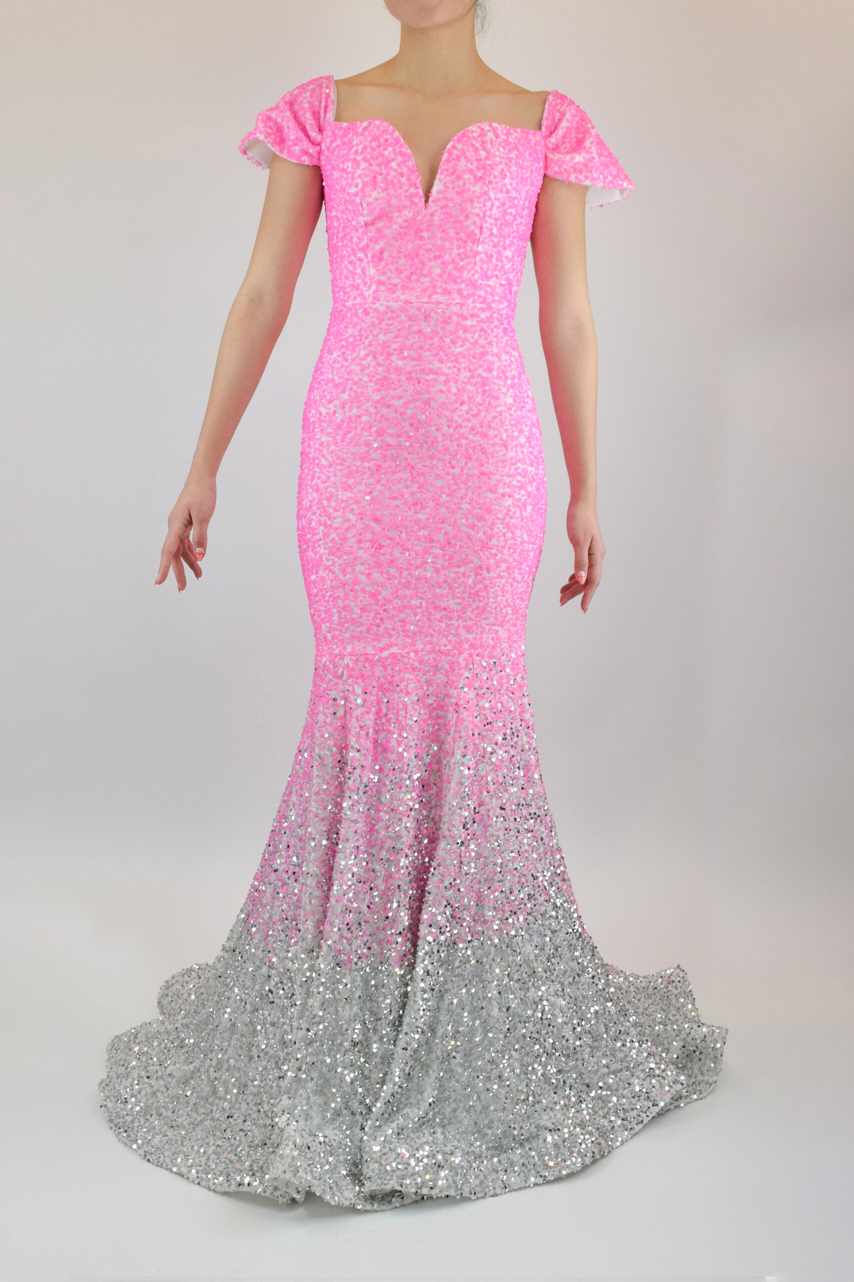 CERO (17) Vestido degradado color rosa a plata de lentejuela - Image 1