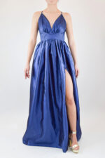 Vestido azul metálico con espalda abierta, en corte A