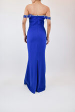 Vestido azul rey de sirena con escote pronunciado y hombros caídos - Image 2