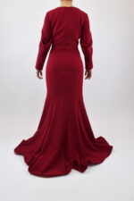 Vestido rojo de manga larga con cruce, corte sirena - Image 2
