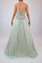 Vestido strapless corte A, nude con verde pastel de flores en cristales - Image 2