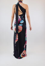 Vestido negro con flores, asimétrico con escote triangular en espalda - Image 2