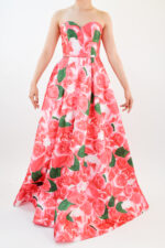 Vestido strapless de estampado de rosas