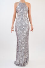 Vestido plata de lentejuela con tirantes cruzados en espalda