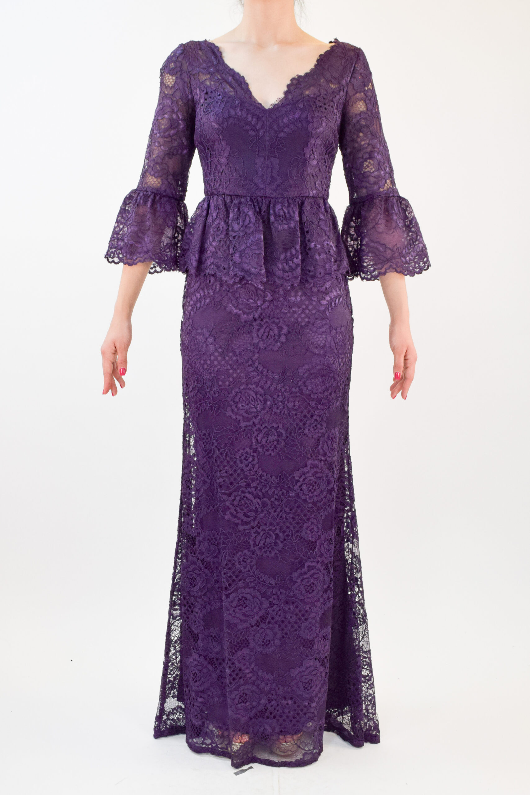 R1-090 Vestido morado de encaje, sirena y manga tres cuartos - Image 1
