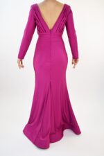 Vestido rosa de manga larga en corte sirena con plisado en área de busto - Image 2