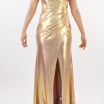 Vestido tornasol dorado con abertura en pierna