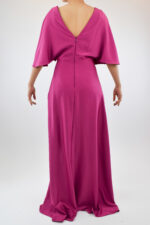 Vestido magenta liso de manga tres cuartos con vuelo - Image 2